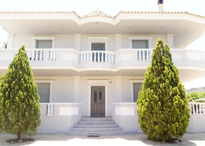 Villa Georgia With Pool *