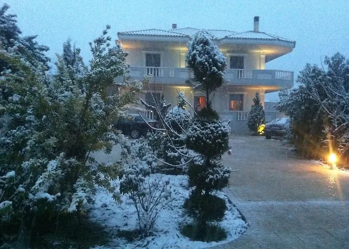 Semesterbostad Villa Georgia With Pool