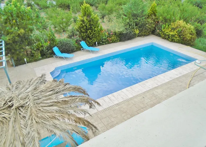 Semesterbostad Villa Georgia With Pool *