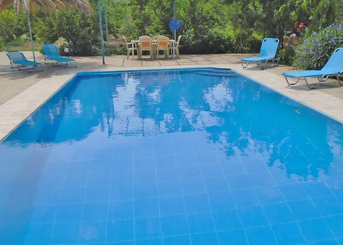 Semesterbostad Villa Georgia With Pool *