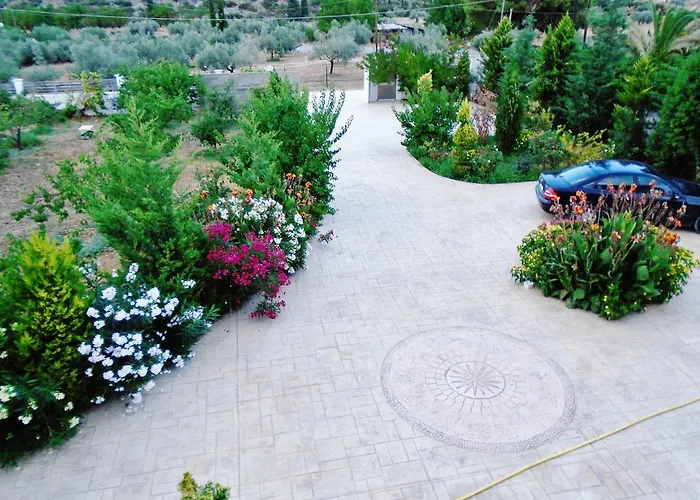 펜션 Georgia With Pool Athíkia