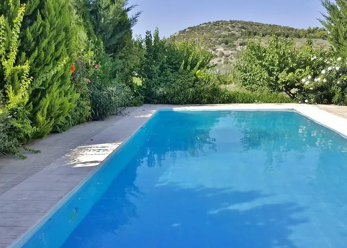 Villa Georgia With Pool Semesterbostad *